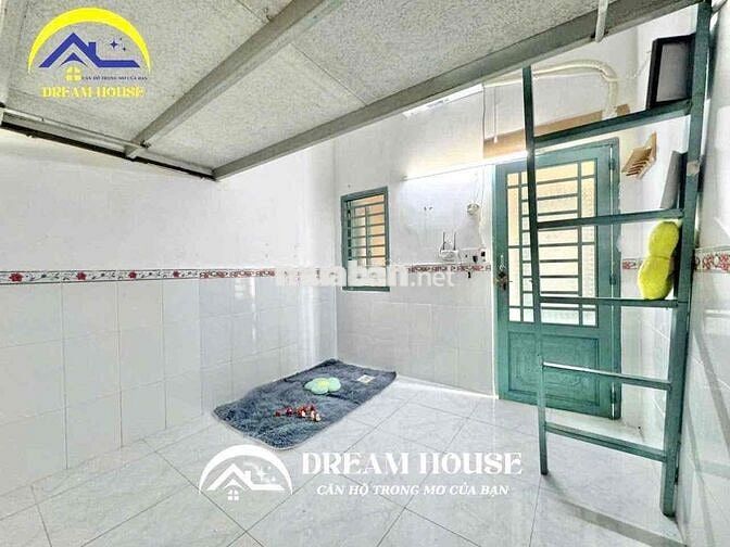 DUPLEX GÁC CAO MÁY LẠNH CÓ THANG MÁY - NHÀ XE LỚN THUẬN TIỆN DI CHUYỂN