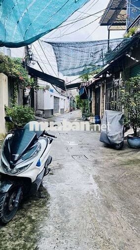 BÁN NHÀ 2 TẦNG HẺM XE HƠI - NGUYỄN VĂN QUÁ