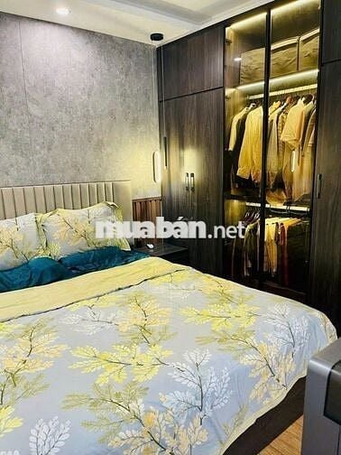 Bán nhà Nguyễn Khang-40m ra đường oto tránh-nhà 5 tầng-mới đẹp,NT xịn