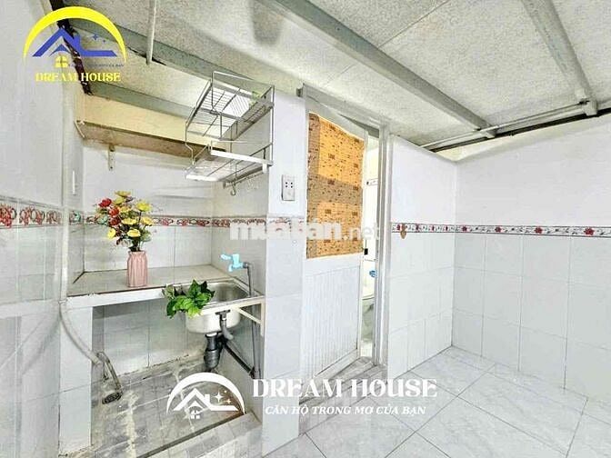 DUPLEX GÁC CAO MÁY LẠNH CÓ THANG MÁY - NHÀ XE LỚN THUẬN TIỆN DI CHUYỂN