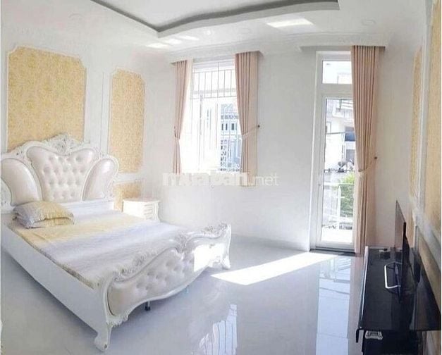 CHỦ GIẢM GẦN 3 TỎI
HẺM XE TẢI THÔNG LÊ VĂN QUỚI 4 TẦNG 8M11M Hơn 7 TỶ