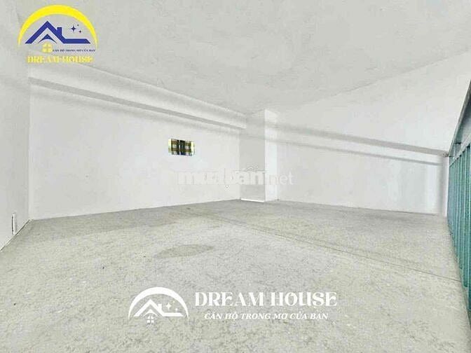 DUPLEX GÁC CAO MÁY LẠNH CÓ THANG MÁY - NHÀ XE LỚN THUẬN TIỆN DI CHUYỂN