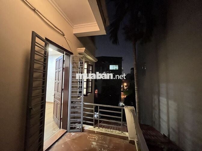 Phòng full đồ tại Bồ Đề, Long Biên