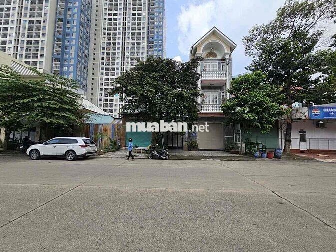 Đất đẹp ngay Vincom 550,Dĩ An,TP Dĩ An