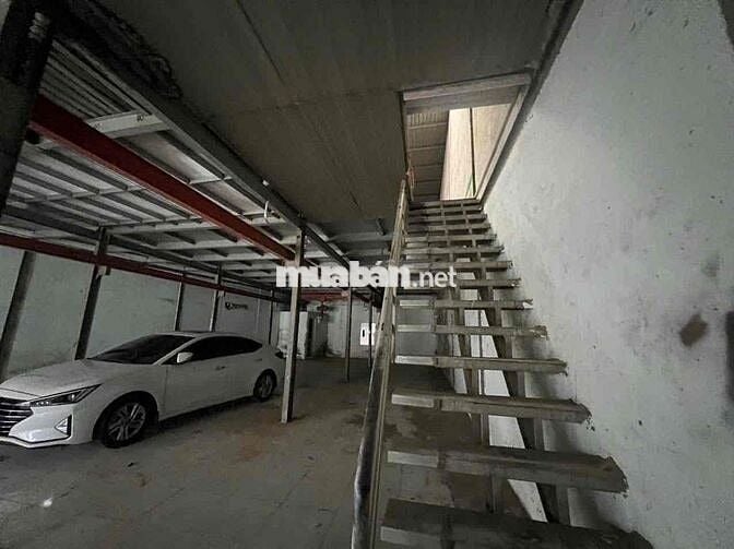 Nhà xưởng cho thuê diện tích đất và diện tích sàn tổng cộng 400 m