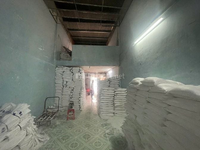 Chính chủ hạ giá bán gấp MT Lạc Long Quân, P. 10, Quận 11,chỉ 16.8ty