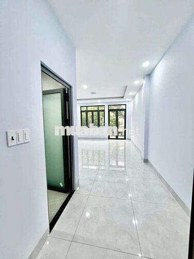 Nhà đẹp y hình 5 x 20 có 5pn 6wc ( gần siêu thị eon bình tân)