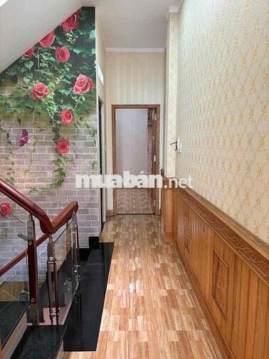 nhà 1 trệt 2 lầu TÂN BÌNH, DĨ AN, Gần ngã tư chiêu, kế Lê Hồng Phong