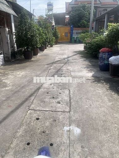 CHlỈ 3.85 TỶ BÁN LÔ ĐẤT 88M2-VUÔNG  HXH 5M LÝ THƯỜNG KIỆT - TP DĨ AN