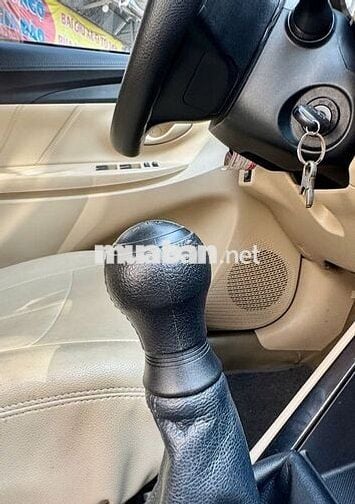 Toyota Vios số sàn 2018 mới  36000 km một chủ