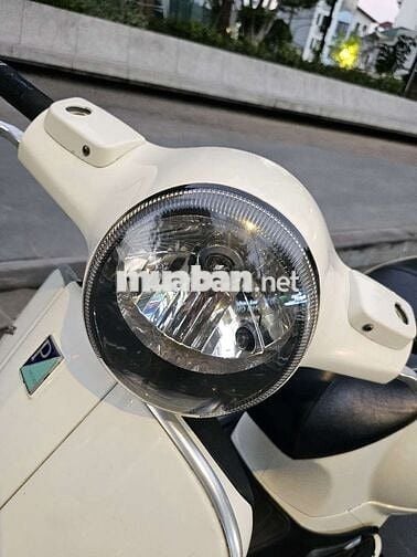 Cực đẹp GTS 125 3vie trắng