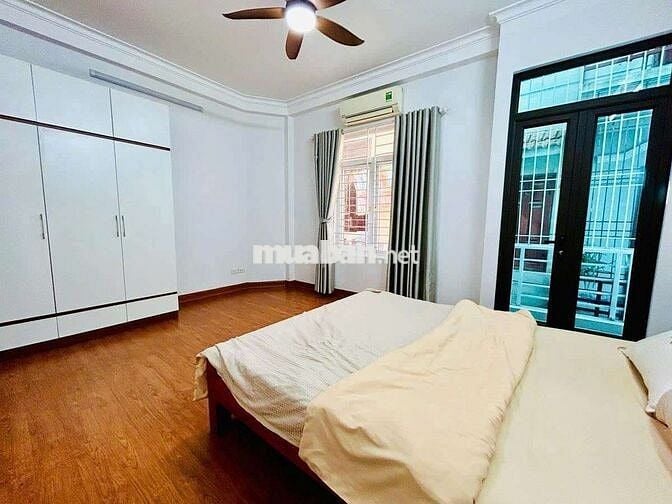 Hồ Đền Lừ 40m 5 tầng mt 5 quanh 7 tỷ.