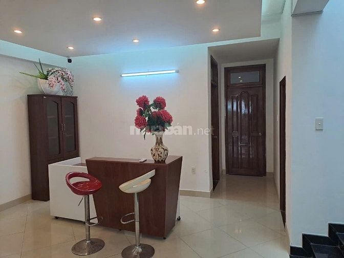 Biệt Thự Nam Lòng Trần Trọng Cung,DT8x24m,3 lầu,6PN .Lh 0931432374