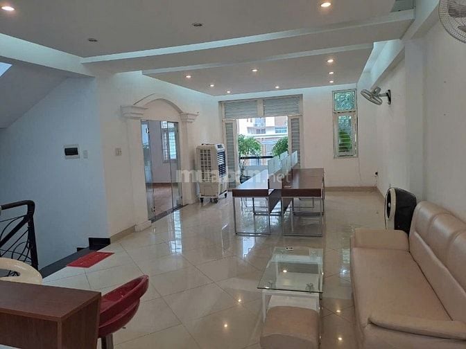 Biệt Thự Nam Lòng Trần Trọng Cung,DT8x24m,3 lầu,6PN .Lh 0931432374