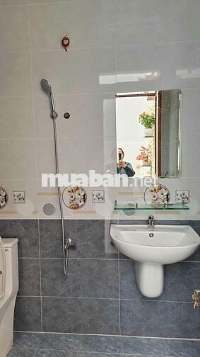 Cho thuê nhà nguyên căn để kinh doanh tại đường Phạm Hùng TP.HCM