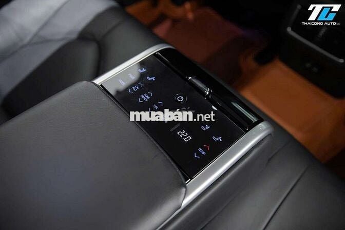 TOYOTA CAMRY 2.5HV - 60000 km