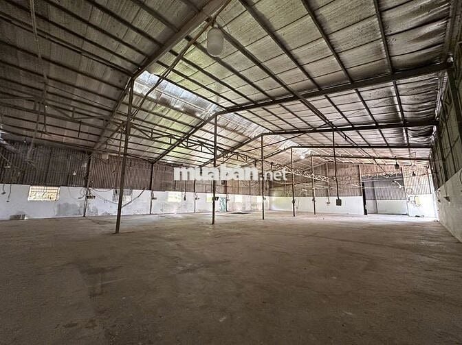 Cho thuê kho bãi Quận 7 DT 400m - PCCC tự động - có Bảo vệ 24/24h.