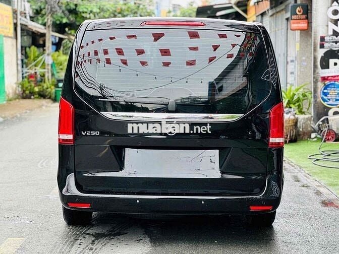 Mercedes Benz V250 Luxury - Up full NT Maybach