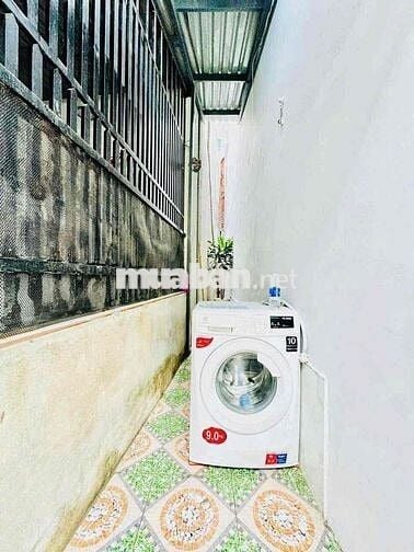 Bán Nhà Thống Nhất, Thủ Đức- 40m2- hẻm xe hơi - giá 2tỷ150tr.