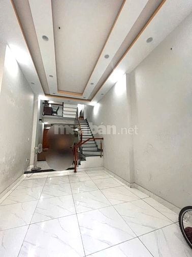 Bán nhà đường 5 TNPB gần Vincom Lê Văn Việt 193m2 4PN 4WC hẻm ô tô