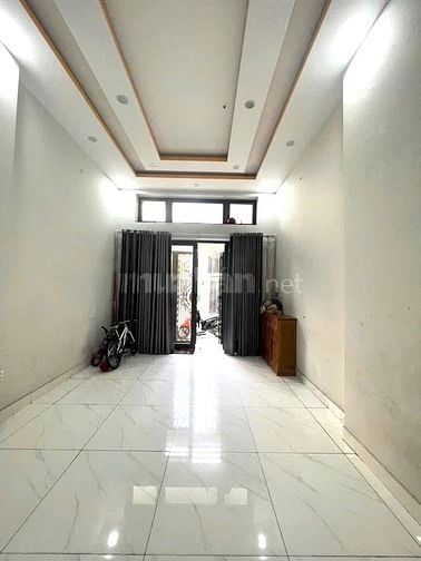 Bán nhà đường 5 TNPB gần Vincom Lê Văn Việt 193m2 4PN 4WC hẻm ô tô