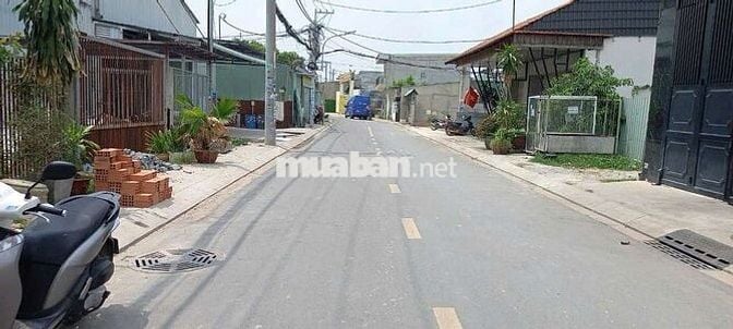 Nhà sổ chung 2 căn mặt tiền tx46 3,5x10 1 lầu 2pn 1 wc đường nhựa 8m