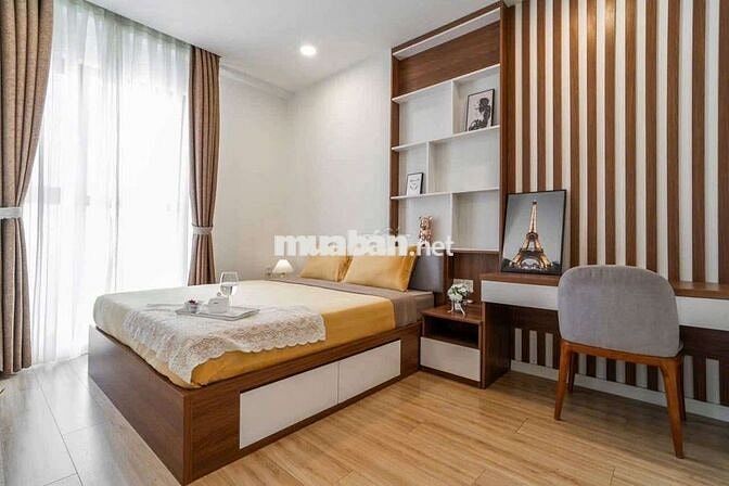 Căn hộ Nguyên Hồng 2PN full nội thất, căn góc view LandMark sổ có sẵn