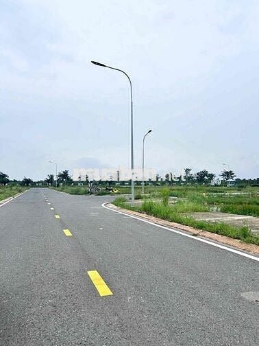 Bán gấp đất xây trọ Bình Chánh – gần TL10, Lê Minh Xuân, cần vốn kinh