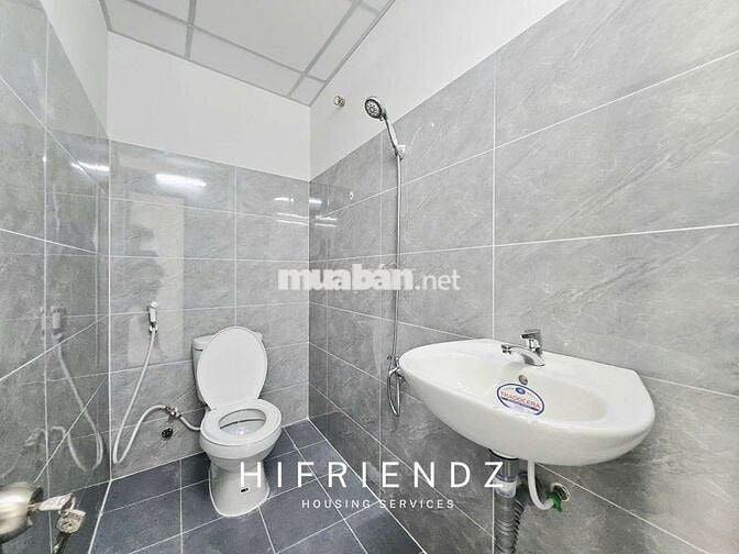 Cho thuê nhà 1 trệt 1 gác lửng rộng 40m2 ngay Hòa Bình, Đầm Sen-Kế Q11