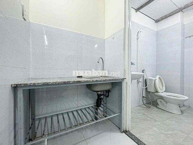 TRỌ AN NINH GIÁ MỀM GẦN SÁT UTE NGÃ TƯ THỦ ĐỨC HOÀNG DIỆU 2