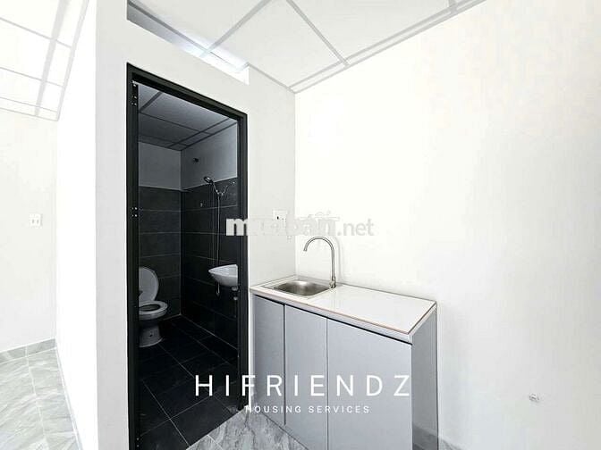 Cho thuê nhà 1 trệt 1 gác lửng rộng 40m2 ngay Hòa Bình, Đầm Sen-Kế Q11