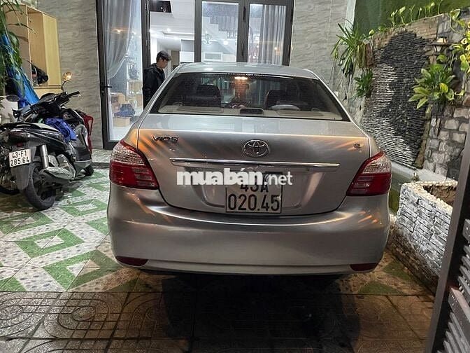 Toyota Vios G 2011 số tự động màu bạc
