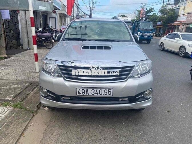 Toyota Fortuner 2015 mấy dầu xe 1 chủ mua mới zin