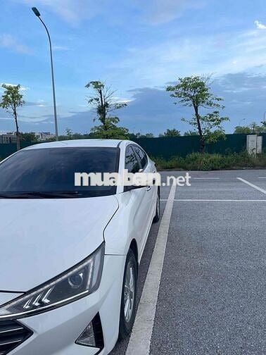 Hyundai Elantra 2021 1.6 MT - 69990 km