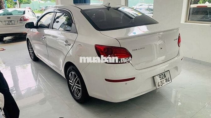 Kia Soluto 1.4 AT Delux 2024 màu trắng
