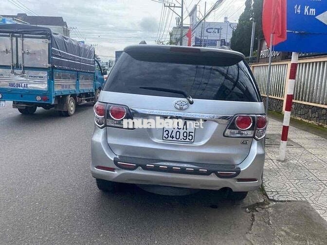 Toyota Fortuner 2015 mấy dầu xe 1 chủ mua mới zin