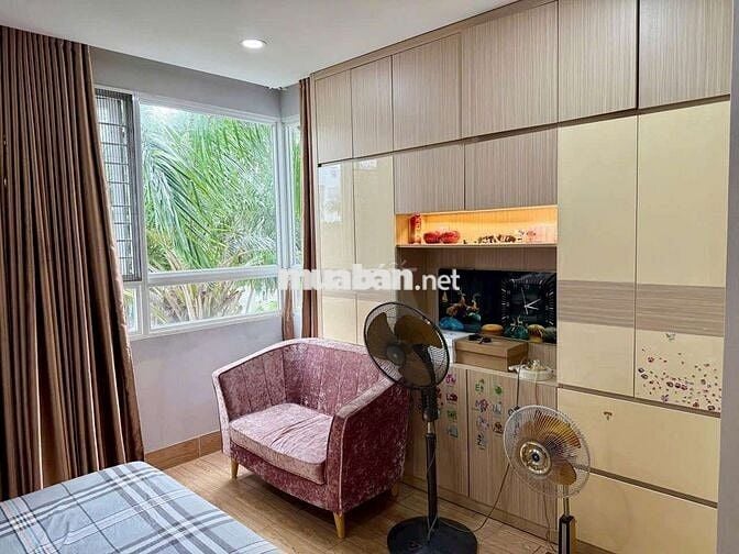 Tầng thấp, căn hộ Him Lam Chợ Lớn DT 90m2, tặng nội thất cao cấp