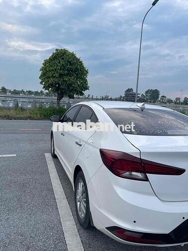 Hyundai Elantra 2021 1.6 MT - 69990 km