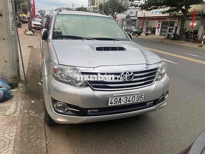 Toyota Fortuner 2015 mấy dầu xe 1 chủ mua mới zin