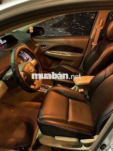 Toyota Vios G 2011 số tự động màu bạc