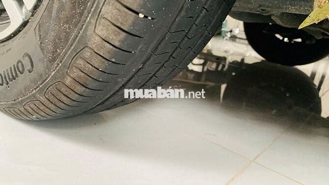 Kia Soluto 1.4 AT Delux 2024 màu trắng