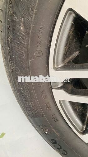 Kia Soluto 1.4 AT Delux 2024 màu trắng