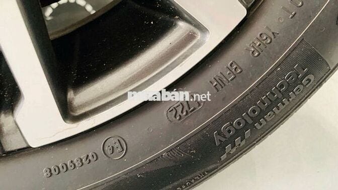 Kia Soluto 1.4 AT Delux 2024 màu trắng