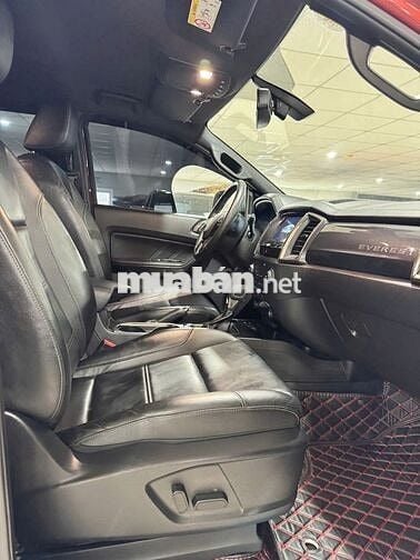 Ford Everest Titan 2020 số tự động