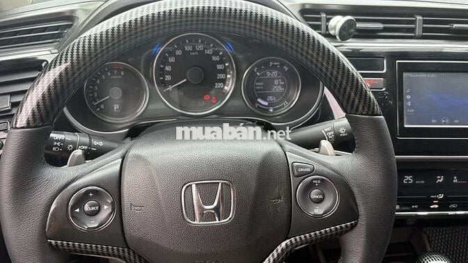 240 2017 1.5 TOP - 138686 km