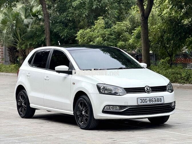 Volkswagen Polo 1.6 AT 2015