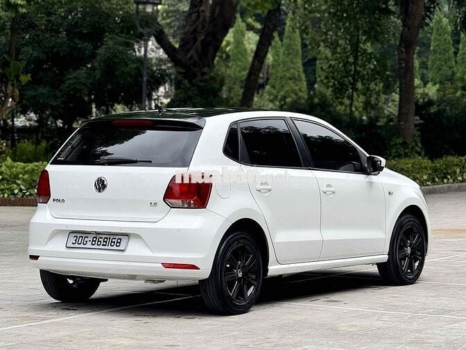 Volkswagen Polo 1.6 AT 2015