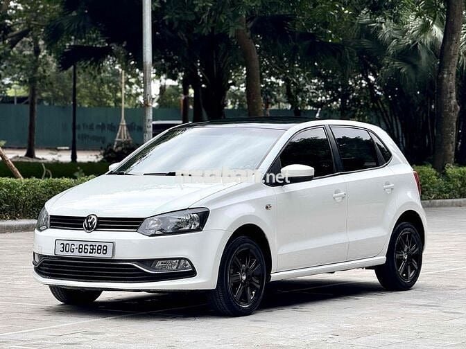 Volkswagen Polo 1.6 AT 2015