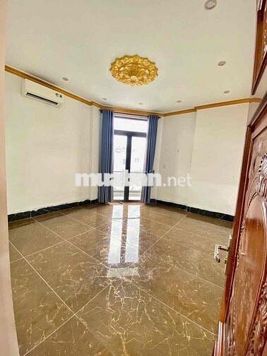 CHO THUÊ NHÀ GÓC 2 LẦU + SÂN THƯỢNG KHU DÂN CƯ NAM LONG