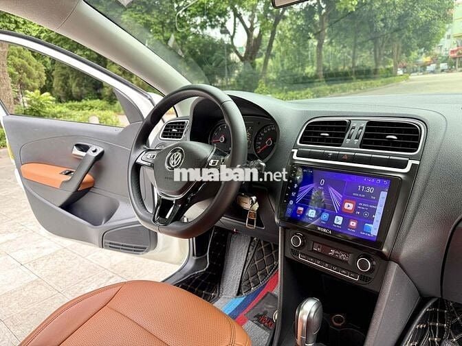 Volkswagen Polo 1.6 AT 2015